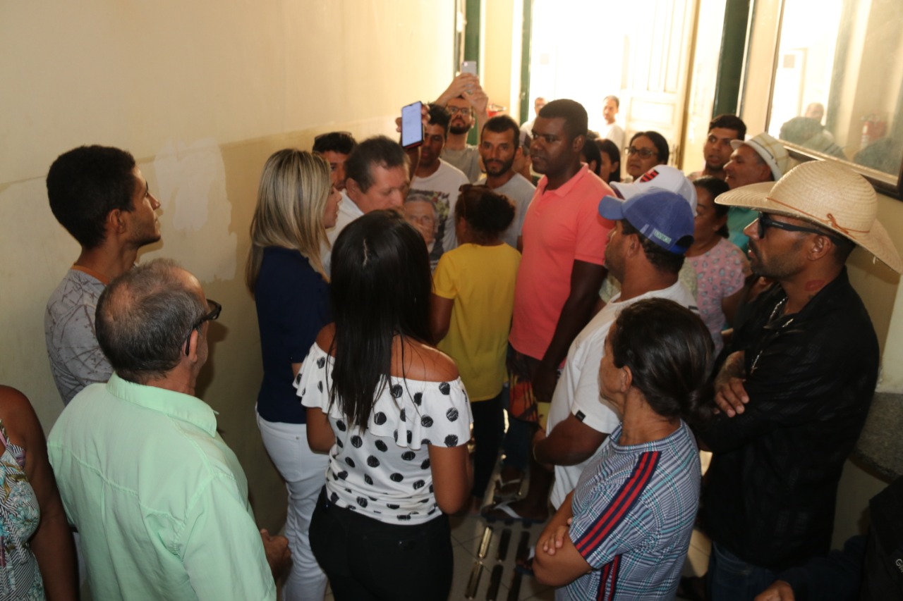 Prefeita Hilda Ribeiro recebe vendedores ambulantes e busca soluções para a classe 2