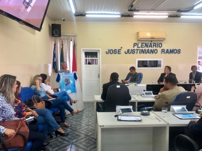 Equipe multiprofissional do município participa de sessão na Câmara para debater o autismo