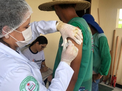 CEREST inicia ações de saúde em casas de cerâmica e comércios do município